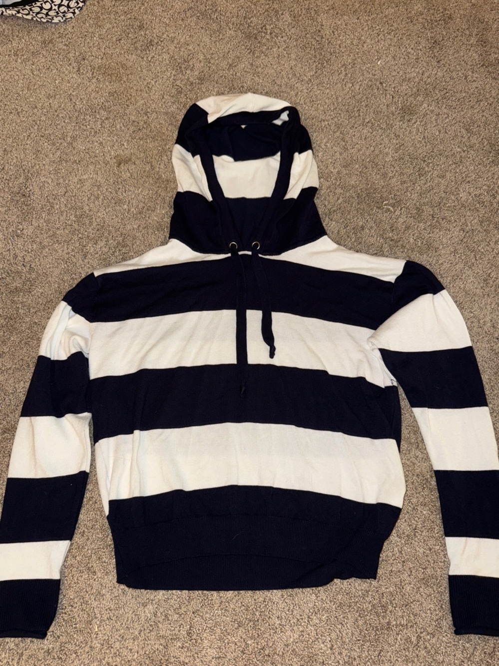 Women’s Hooded Striped Pullover Sweater - Black & White
